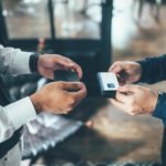 企業の名刺代わりに